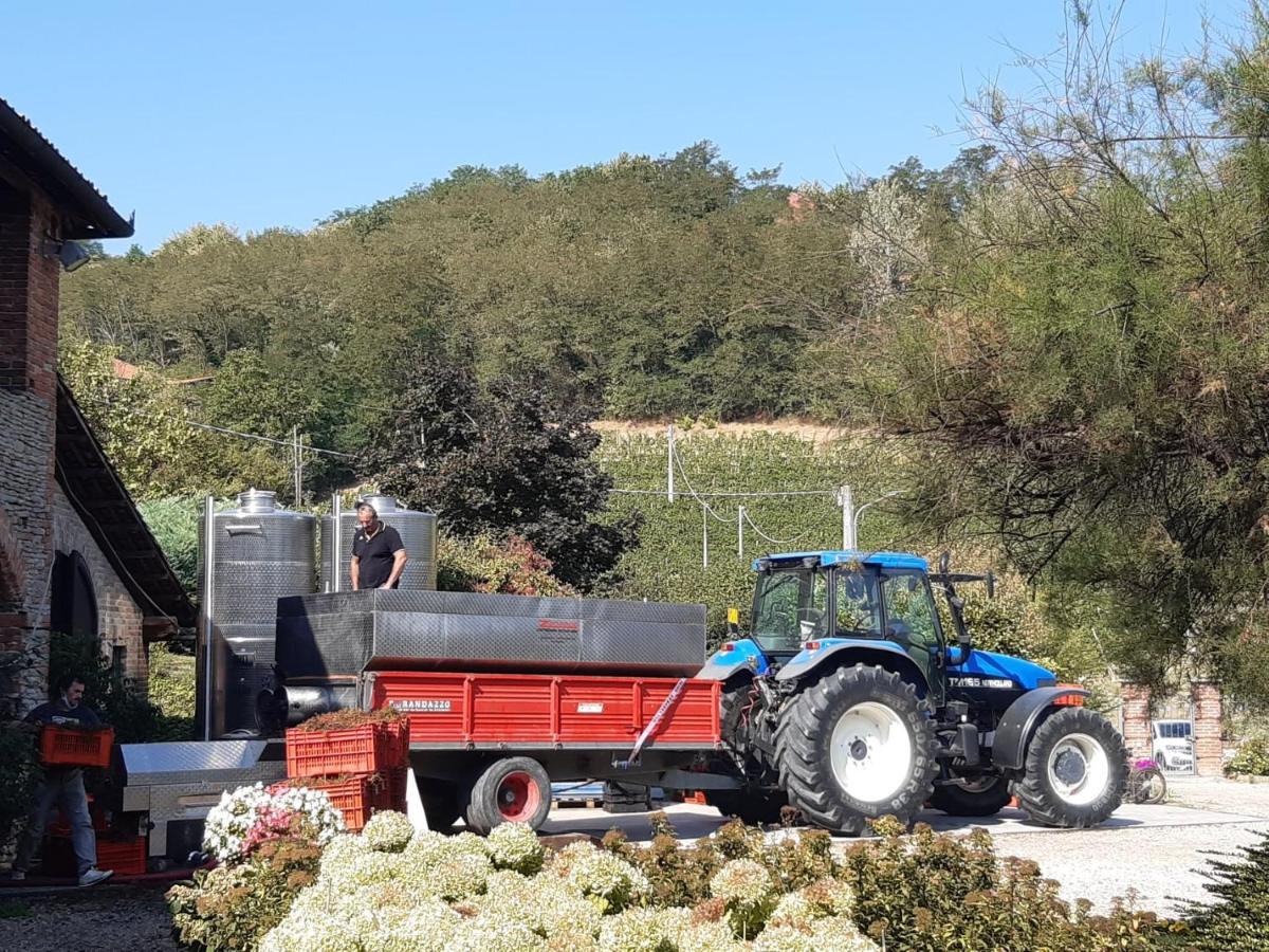 La Giribaldina Winery & Farmhouse Calamandrana Bagian luar foto