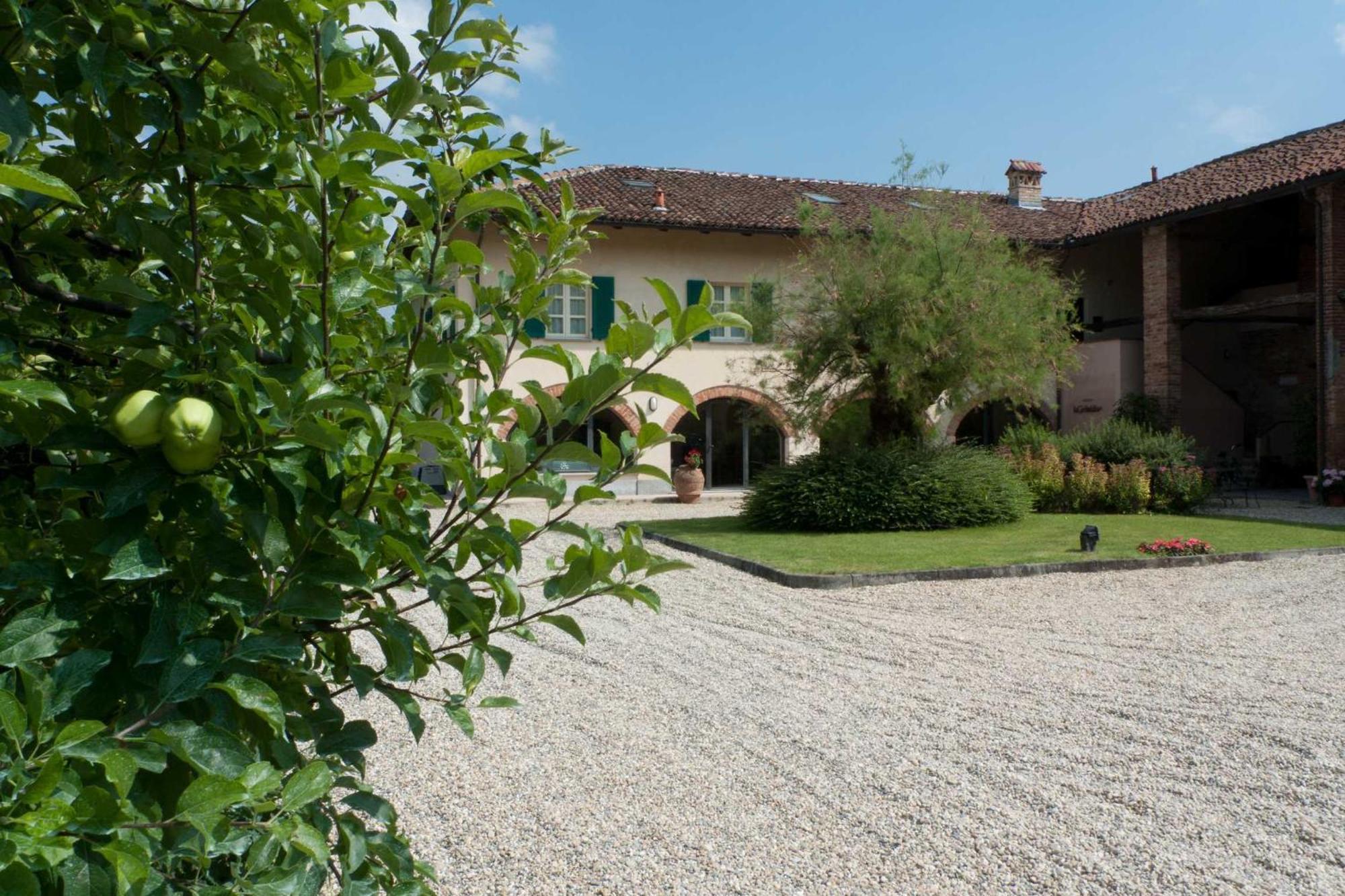 La Giribaldina Winery & Farmhouse Calamandrana Bagian luar foto